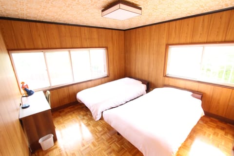 Apartment | 4 bedrooms, desk, iron/ironing board, free WiFi