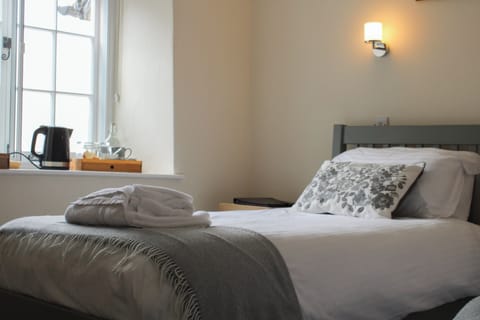 Comfort Twin Room | Egyptian cotton sheets, premium bedding, pillowtop beds