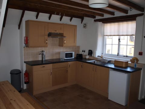 Comfort Apartment, 2 Bedrooms | Private kitchen | Coffee/tea maker, electric kettle
