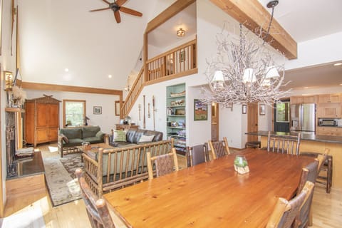 Great pic of all the areas on the first floor.