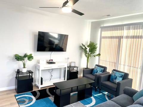 Main Living Room with 55'' TV