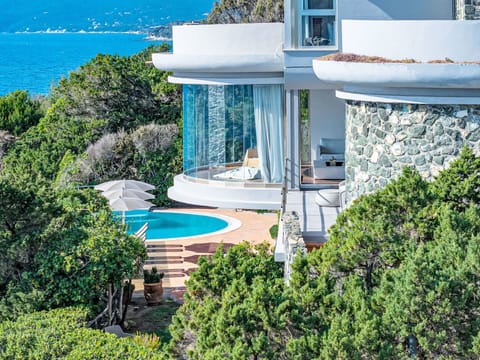 Blue, Water, Sea, Coastal And Oceanic Landforms, Resort, Coast, Ocean, Swimming Pool, Villa, Estate