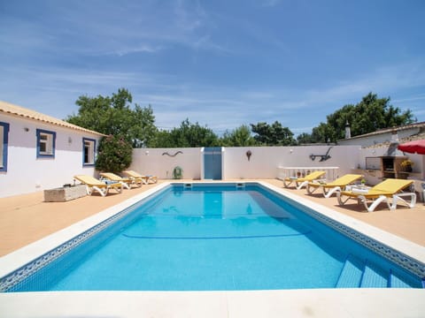 Water, Sky, Swimming Pool, Plant, Azure, Building, Shade, Outdoor Furniture, Window, Tree