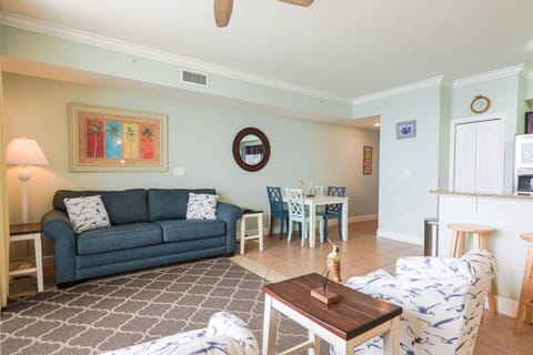 Newly Furnished and Comfy Great Room.