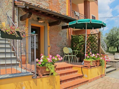 Property, House, Building, Real Estate, Flower, Plant, Balcony, Facade, Architecture, Window