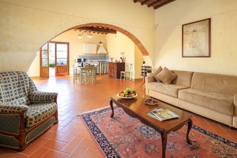 Family Apartment, 2 Bedrooms (LARGE) | Living area