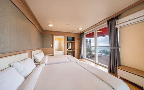 Room (13py,Twin Premium) | Free WiFi