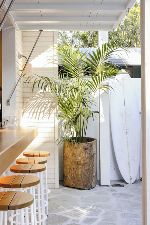 Poolside bar