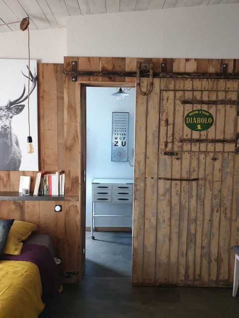 Cottage (Chez Léon) | Individually decorated, individually furnished, desk, blackout drapes