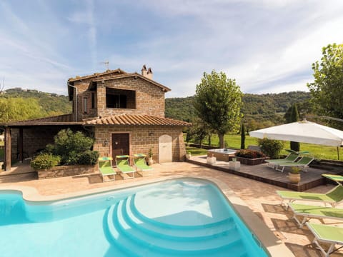 Water, Plant, Property, Swimming Pool, Cloud, Nature, Sky, Azure, Tree, Outdoor Furniture