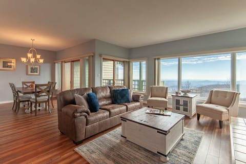 Relax in the great room with a view of the mountains!