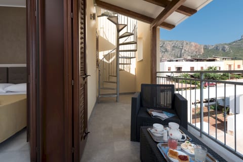 Double Room | Balcony