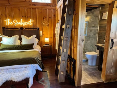 The Seabiscuit Cabin Smoky Mountains 6