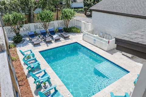 Private Pool in backyard!