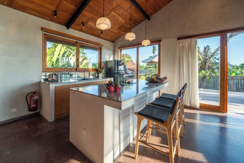 Apartment with balcony, 3 Bedrooms (5 Adults) | Living area | Flat-screen TV