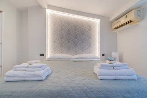 Comfort Double or Twin Room, 1 Bedroom, Non Smoking, Garden Area | Down comforters, desk, soundproofing, cribs/infant beds