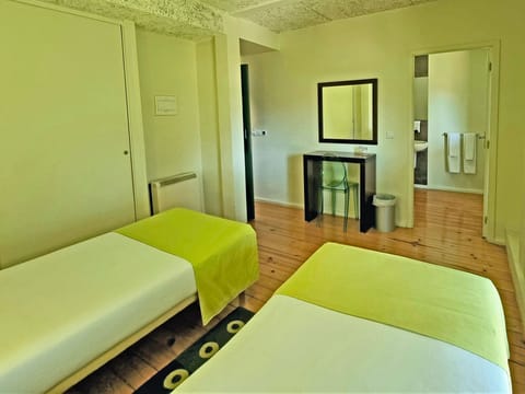 Twin Room | Free WiFi