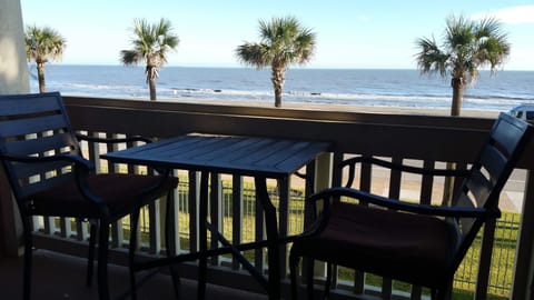 Condo, 2 Bedrooms, 2 Bathrooms | Balcony