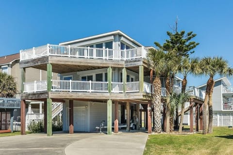 Beautiful home in Pirates Beach