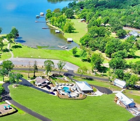 Drone picture of the property. All the homes shown are included!