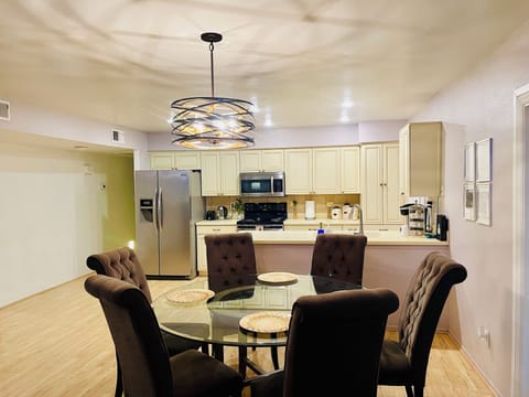 Dining table 6 chairs 