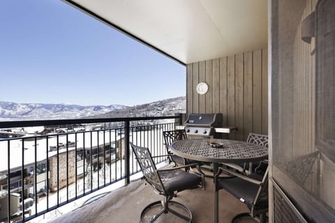 The warm Colorado sun, bluebird skies and incredible views await you on your private balcony.