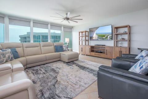 Caribe Resort C1215 Living Room