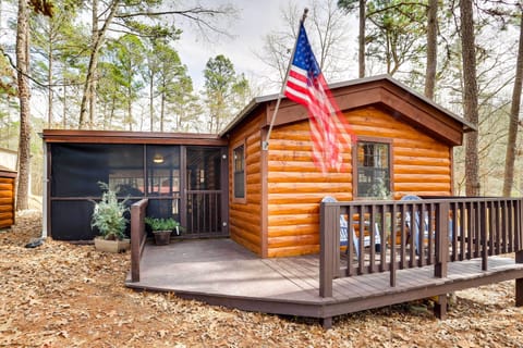 Hochatown Vacation Rental | 2BR | 1BA | Step-Free Access | 840 Sq Ft