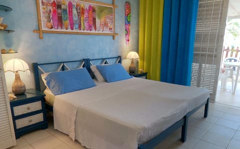 Green Garden Apartment - Bedroom