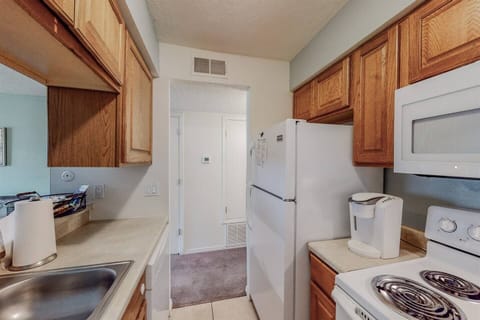 Kitchen just off the hallway