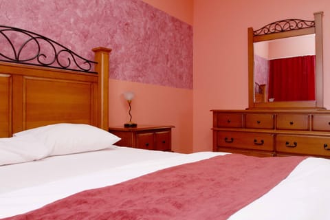 Soundproofing, free WiFi