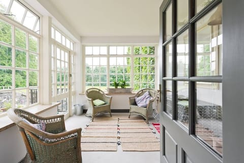 Luxury Apartment | Garden view