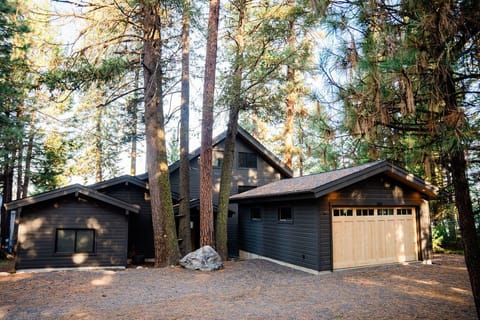 Welcome to Ponderosa Lake House!  Located in the heart of Ponderosa Park
