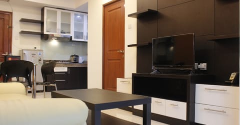 Room | Living room | TV