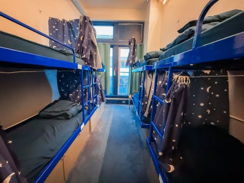 Laptop workspace, soundproofing, free WiFi, bed sheets