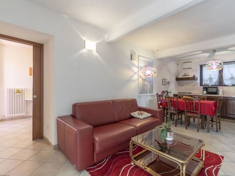 Water, Sky, Water Resources, Cloud, Natural Landscape, Azure, Coastal And Oceanic Landforms, Plant, World, Watercourse