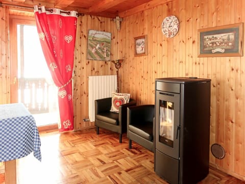 Room, Property, Building, Interior Design, Furniture, House, Floor, Wood, Major Appliance, Hardwood