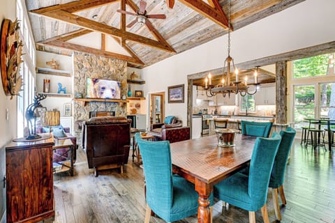 Sapphire Vacation Rental Home | 5BR | 3 Full BA | 2 Half BA | 3,600 Sq Ft
