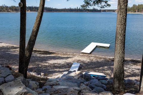 Enjoy the serene water | Exterior