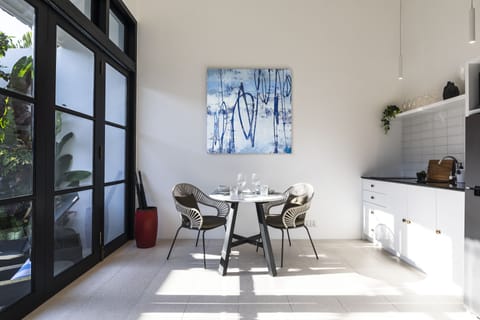 Honeymoon Villa, 1 Bedroom | In-room dining