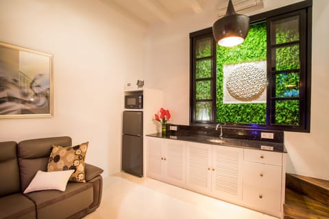 Exclusive Villa, 1 Bedroom | Private kitchenette | Fridge, microwave, stovetop, coffee/tea maker