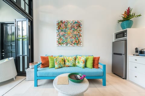 Honeymoon Villa, 1 Bedroom | Living room | 40-inch flat-screen TV with cable channels, LCD TV