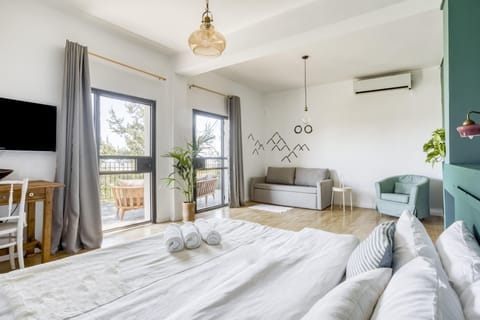 The Loft | Free WiFi, bed sheets