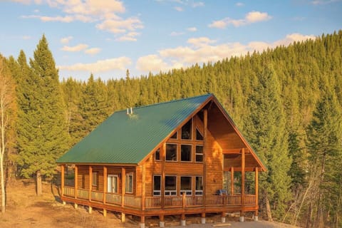 This newly constructed cabin was completed at the beginning of 2020. 