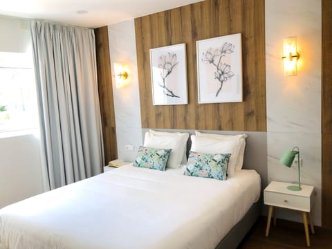 Double Room | Desk, free WiFi, bed sheets