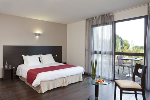 Executive Room, Accessible, Garden View | Premium bedding, Select Comfort beds, in-room safe