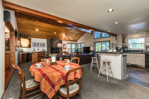 Very Spacious Living Area with Extra Dining Table & Open Kitchen and Living Room Space