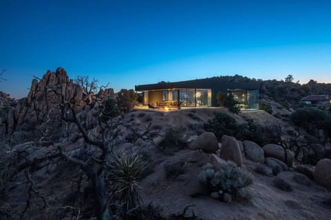 Black Desert House