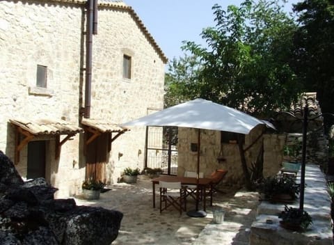 Luxury Condo (Falco Pellegrino-ground floor ) | Terrace/patio