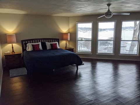 King bed in master with a new Serta Perfect Sleeper for 2021.